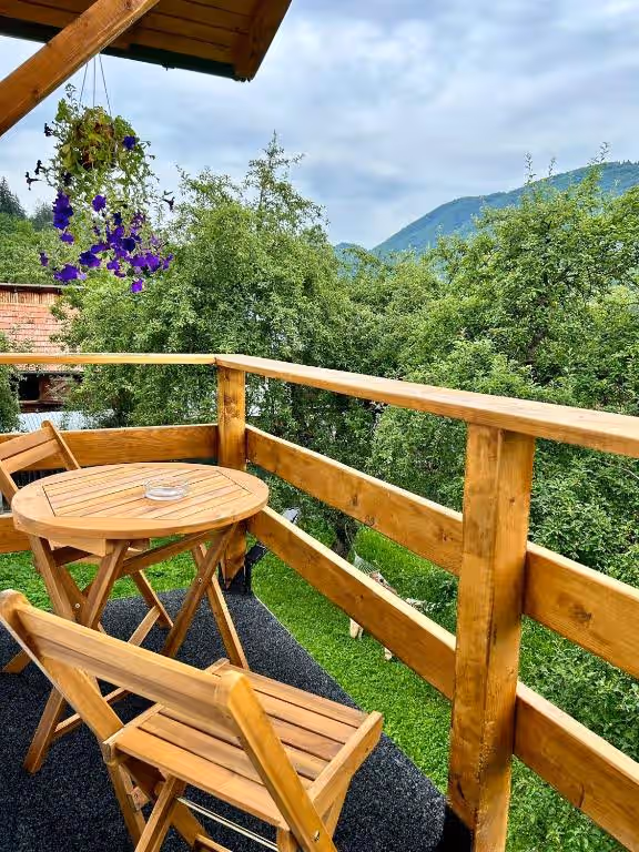 Casa de sub Deal din Valea Doftanei, România, fotografia 13 Casa de sub Deal din Valea Doftanei, România, fotografia 13