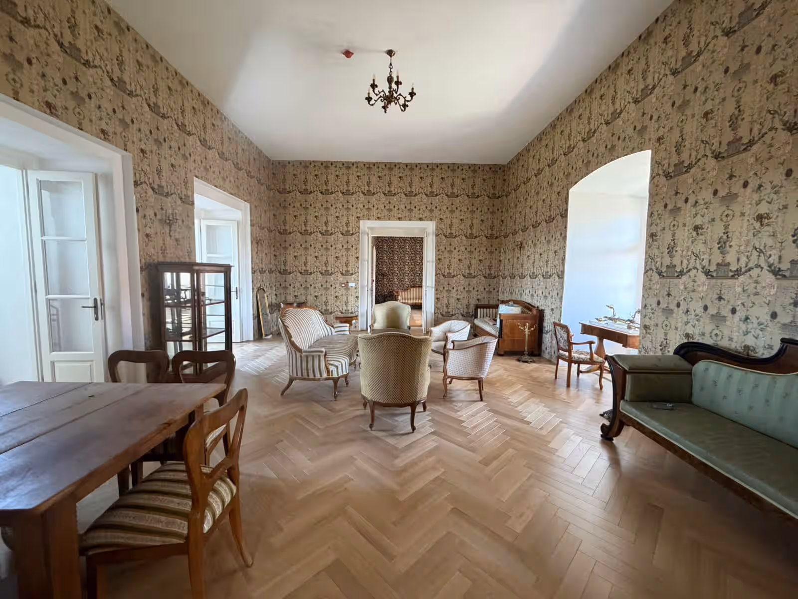 Castelul Bánffy Bonțida din Bonțida, România, fotografia 8