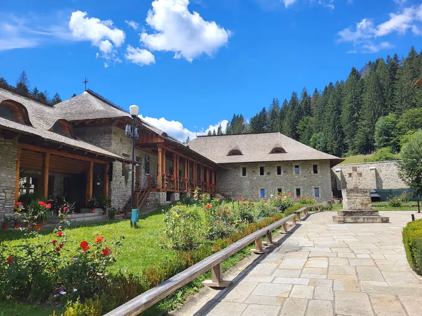 Mănăstirea Voroneț din Voroneț, România, fotografia 6 Mănăstirea Voroneț din Voroneț, România, fotografia 6