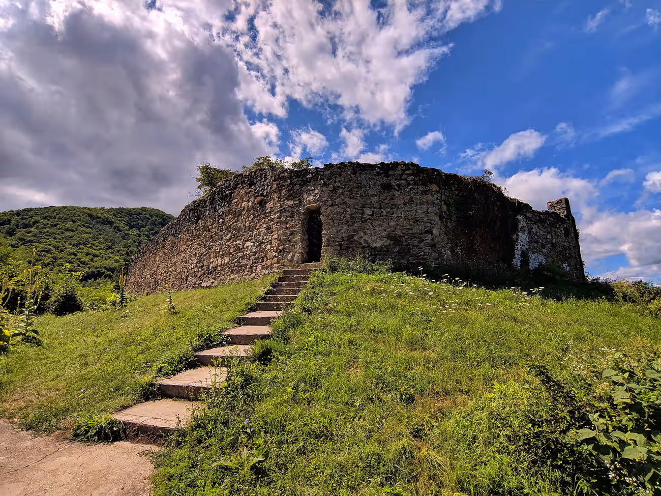 Cetatea Cisnădioara din Cisnădioara, România, fotografia 10 Cetatea Cisnădioara din Cisnădioara, România, fotografia 10