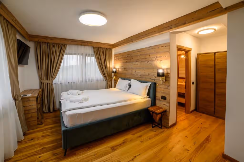 Chalet First Hill, cabană de închiriat integral cu saună în Gura Humorului, Bucovina, fotografia 39 Chalet First Hill, cabană de închiriat integral cu saună în Gura Humorului, Bucovina, fotografia 39