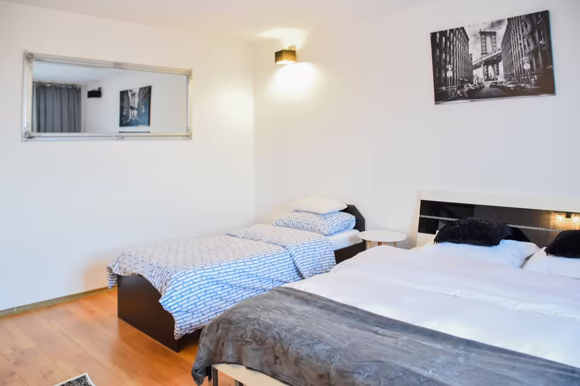 Cameră twin cu două paturi separate la Vila Mik Guesthouse Cameră twin cu două paturi separate la Vila Mik Guesthouse