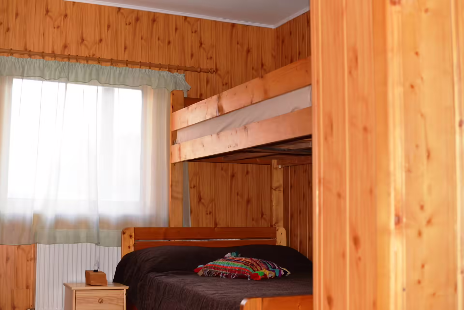 Cameră cu pat supraetajat, ideală pentru familii, la Casa Haiducilor Sătic Cameră cu pat supraetajat, ideală pentru familii, la Casa Haiducilor Sătic