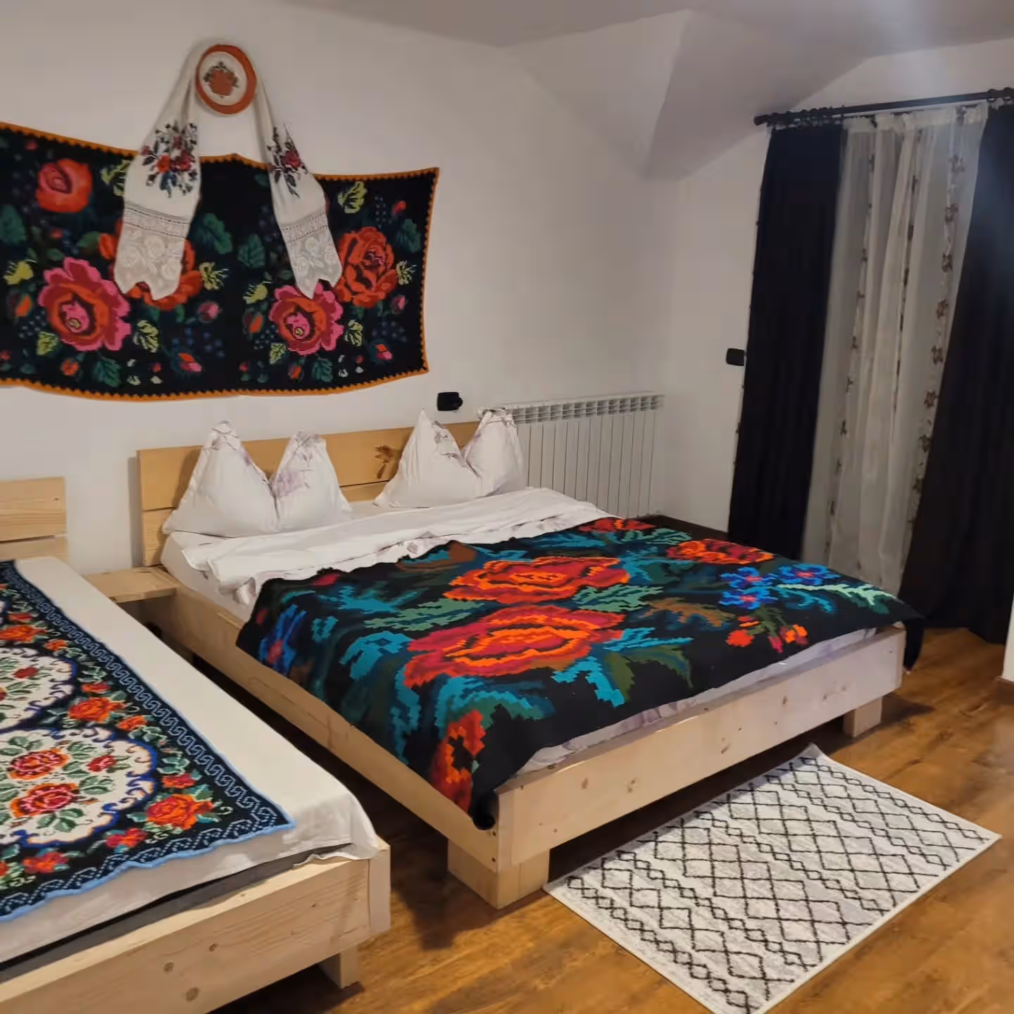Casa Dalina În Maramureș din Rona de Jos, România, fotografia 4 Casa Dalina În Maramureș din Rona de Jos, România, fotografia 4
